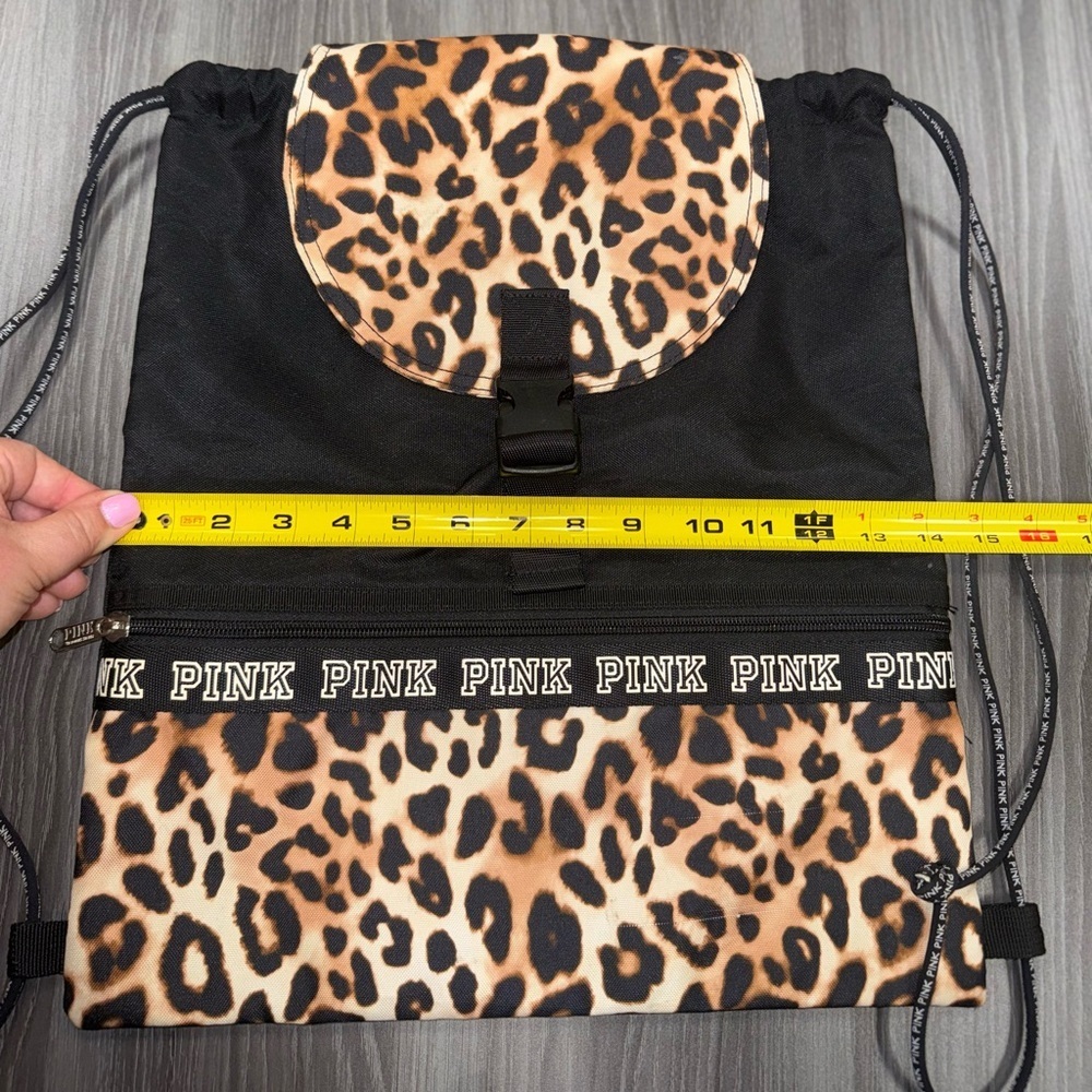 PINK Victoria’s Secret Black & Leopard Print Drawstring Backpack Shoulder Bag - Picture 6 of 8